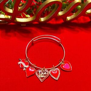 Beautiful Expandable Love Charm Bracelet